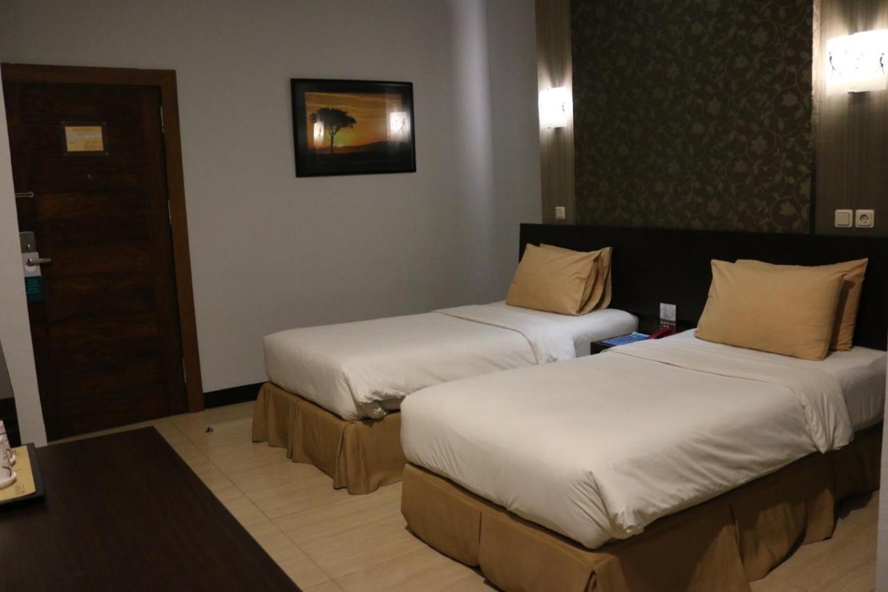 Hotel Roditha Banjarbaru Banjarmasin  Exterior photo