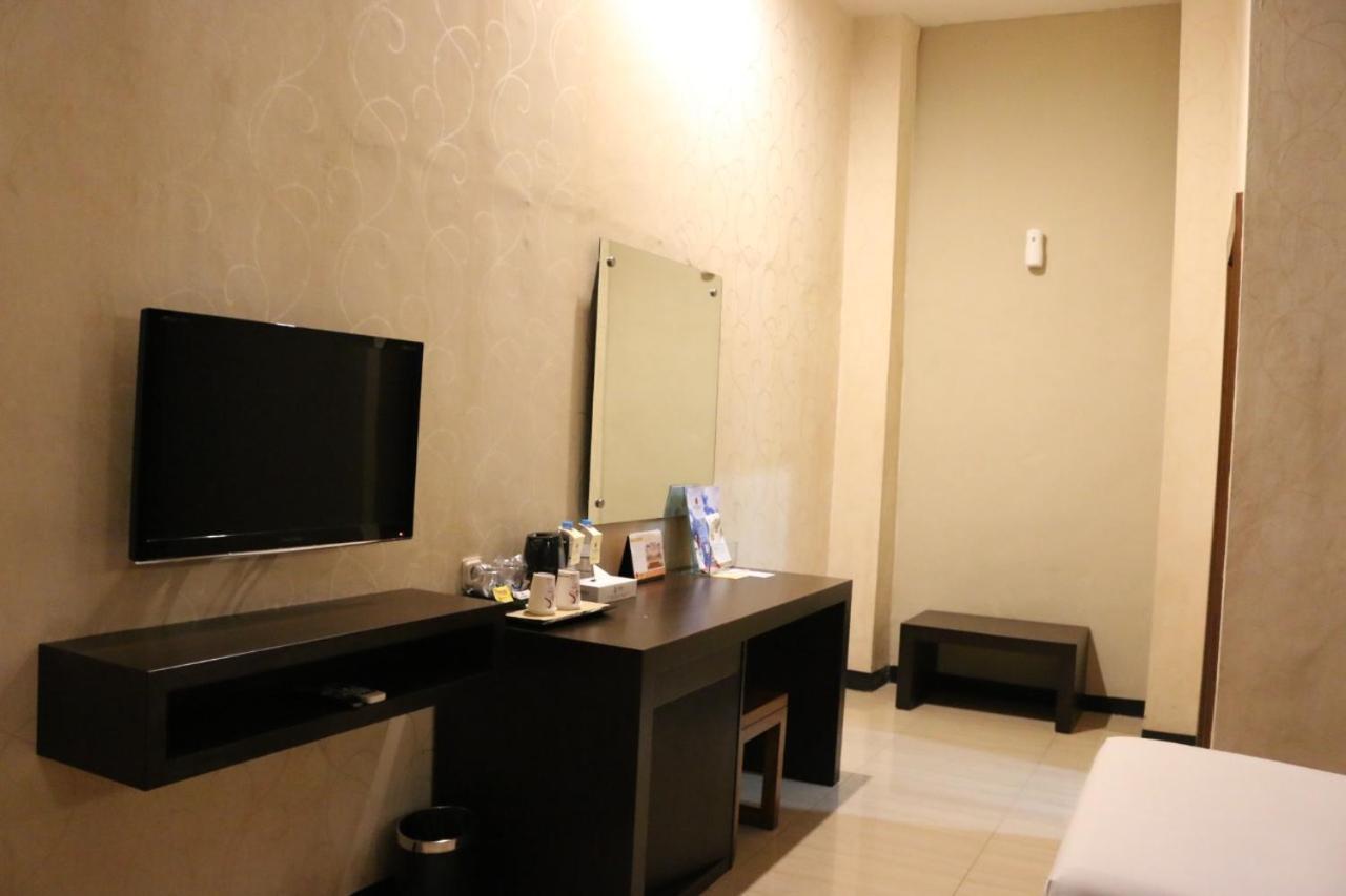 Hotel Roditha Banjarbaru Banjarmasin  Exterior photo